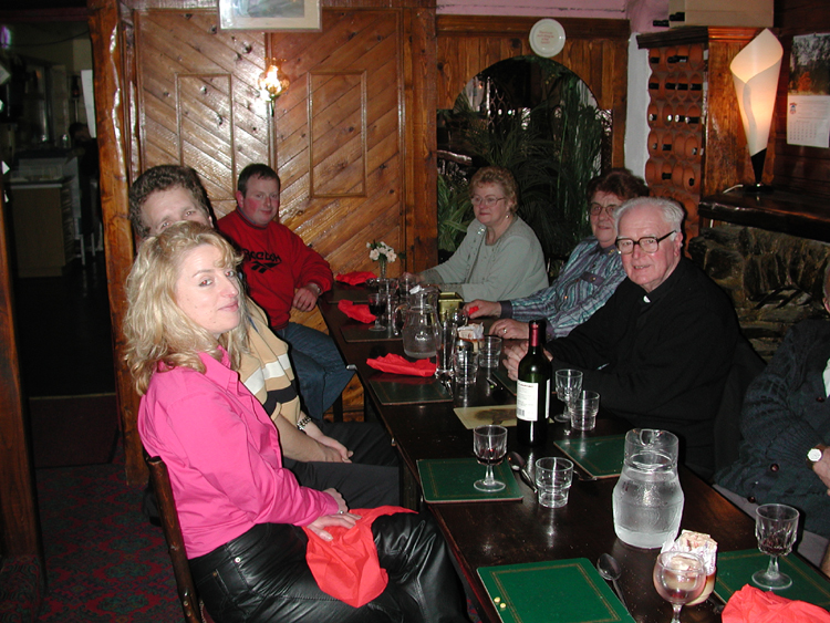 Katriona Bradfield, Brian, Richard Bradfield, Maura Bradfield, Maura Murray, Father Sean McCarthy.jpg 425.8K